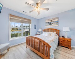 Koko talo/asunto New Listing Two Bedroom 1st Floor Condo (Rehoboth, Amerikan Yhdysvallat)
