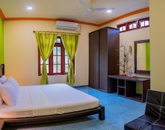 Hotel Maclura Residence Guest House At Baa Maalhos, With Four Bedrooms (Atolón de Baa, Islas Maldivas)