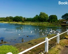 Hele huset/lejligheden Valley View Self-catering Coastal Bungalow In Rural West Wight (Freshwater, Storbritannien)