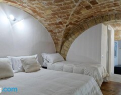 Entire House / Apartment 34 (Tarquinia, Italy)