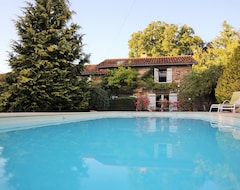 Toàn bộ căn nhà/căn hộ Charming House With Private Heated Pool And Sauna In The Countryside (Saint-Romain-et-Saint-Clément, Pháp)