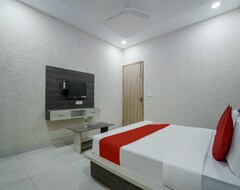 Oyo 84301 Hotel Prime Rose (Thanesar, Indija)