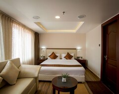 Kga Elite Continental Hotel (Tiruvalla, India)