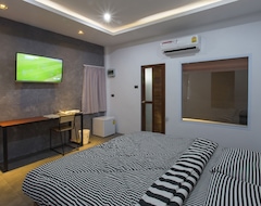Khách sạn Stay Near Surat Thani Airport & Train Station With Cosy Room (Surat Thani, Thái Lan)
