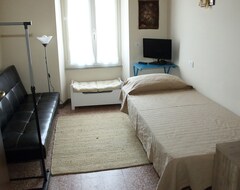 Toàn bộ căn nhà/căn hộ Minialloggio In Collina (Corvino San Quirico, Ý)