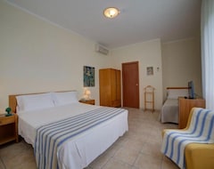 Khách sạn Hotel Sporting (Vasto, Ý)