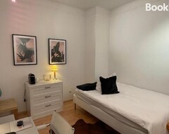 Pensión Privates Zimmer In Einem Gepflegten Bungalow (Dusseldorf, Alemania)