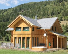 Tüm Ev/Apart Daire Luxury wooden chalet with in-house wellness close to the Kreischberg (Murau, Avusturya)