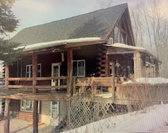 Casa/apartamento entero Secluded Authentic Log House W/valley View! (Hornell, EE. UU.)