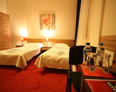 Khách sạn Hotel Seven 7 (Kalisz, Ba Lan)