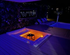 Koko talo/asunto Wtf Lounge Pool/sauna (Belgrade, Serbia)