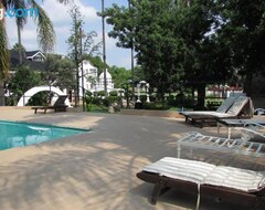 Khách sạn Luxury Hotel In Bela Bela Chateau (Bela Bela, Nam Phi)