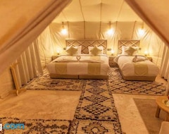 Khách sạn Desert Luxury Camp Experience (Merzouga, Morocco)