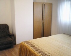Toàn bộ căn nhà/căn hộ Two Bedroom Apartment With Balcony Privlaka, Zadar (A-667-C) (Privlaka, Croatia)