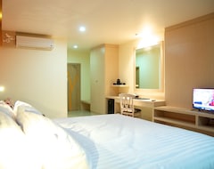 Hotel Jolly Suites&Spa Petkasem (Bangkok, Tajland)