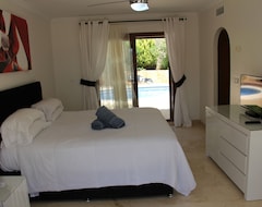 Casa/apartamento entero Hermosas independiente espaciosa villa, vistas increíbles, piscina privada climatizada, Wi-Fi, A / C (Cartagena, España)