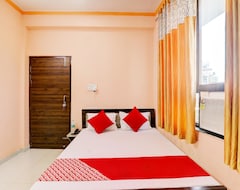 Khách sạn OYO Flagship Hotel Cp Residency (Pratapgarh, Ấn Độ)
