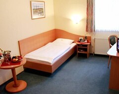 Khách sạn Hotel Dralle (Bergen, Đức)