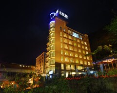 Khách sạn Crystal Hotel (Renai Township, Taiwan)