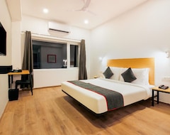 Otel Oyo Townhouse 151 H Square (Hyderabad, Hindistan)