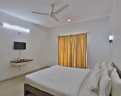 Oyo 42415 Utkarsh Hotel (Silvassa, Indien)