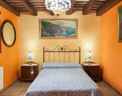 Hele huset/lejligheden 10 Bedrooms Villa In Spainlarge Pool, Soccer Field, Bbqnear Beaches &barcelona (Sils, Spanien)
