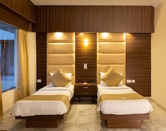 Hotel The Solitaire (Dehradun, India)