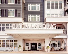 The Hotel Landing (Wayzata, ABD)