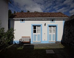 Toàn bộ căn nhà/căn hộ A Small Cottage In The Center Of Horta, Faial Island, Azores (Horta, Bồ Đào Nha)