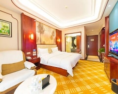 Hotel Huang Jia (Mangshi, China)