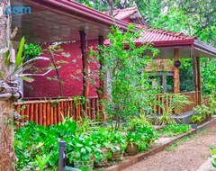 Otel Elephants Safari Cottages (Embilipitiya, Sirilanka)