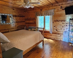Entire House / Apartment Entire High-Quality Lodge Well Equipped And Tranquil - See Albino Deer! (Arcadia, USA)