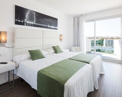 Hotel Sundown Ibiza Suites & Spa (Sant Josep de sa Talaia, Spanien)