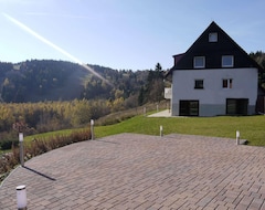 Toàn bộ căn nhà/căn hộ Enjoy This Luxury Home In Truly Beautiful Surroundings, Near Nové Mesto (Jáchymov, Cộng hòa Séc)