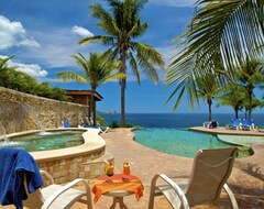 Resort 3 BR Villa on Bahia Pez Vela Beach (Playa Flamingo, Costa Rica)