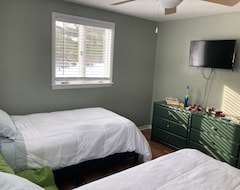Entire House / Apartment No Cleaning Fees Until May 2022 (Carsonville, USA)