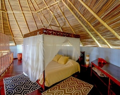 Khách sạn Punta Caracol Acqua Lodge (Bocas del Toro, Panama)