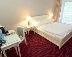 Hotel Galant, Lednice (Lednice, Czech Republic)