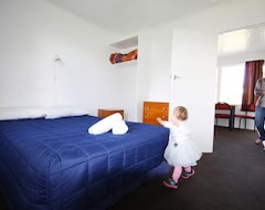 Motel Waikanae Beach Top 10 Holiday Park (Gisborne, Nueva Zelanda)