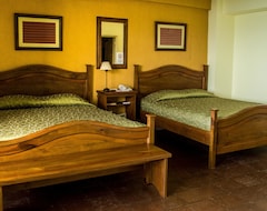 Hotel La Riviera De Atitlan (Panajachel, Guatemala)
