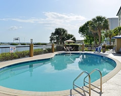 Hotel Holiday Inn Express & Suites Tampa/Rocky Point Island (Tampa, USA)
