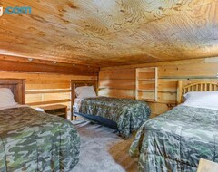 Entire House / Apartment Rustic Cora Studio Cabin by Wind River Mtns! (Cora, USA)