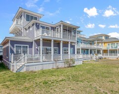 Hele huset/lejligheden Only 1 Block To The Beach And Has Access To Community Pool - Featured On Hgtv! (Cape Charles, USA)