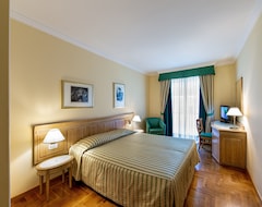 Khách sạn Hotel Ambassador Palace (Udine, Ý)