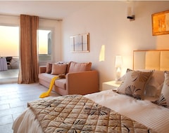 Hotelli Adamant Suites (Fira, Kreikka)
