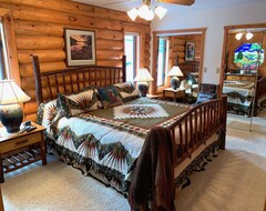 Casa/apartamento entero Outdoor Enthusiast Lakefront Cabin Sleeps 16 (Neillsville, EE. UU.)