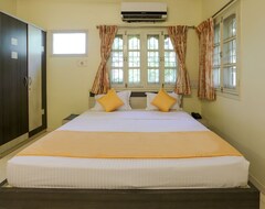 Hotel OYO 10031 Wind Chimes Boutique Guest House (Surat, India)
