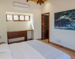 Toàn bộ căn nhà/căn hộ Altos De Colorado-8000 sq ft Beachfront Luxury Surfing Estate (Tola, Nicaragua)