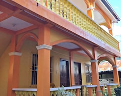 Khách sạn Queen Of Isle (Puerto Galera, Philippines)