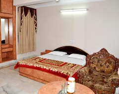 Hotel Kirti Plaza (Chittorgarh, India)